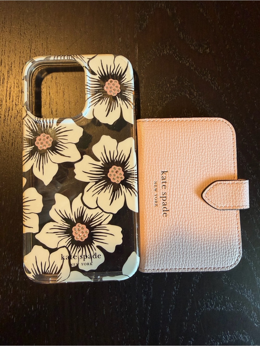 Kate Spade iPhone 13 Pro Mag Tech Wallet
